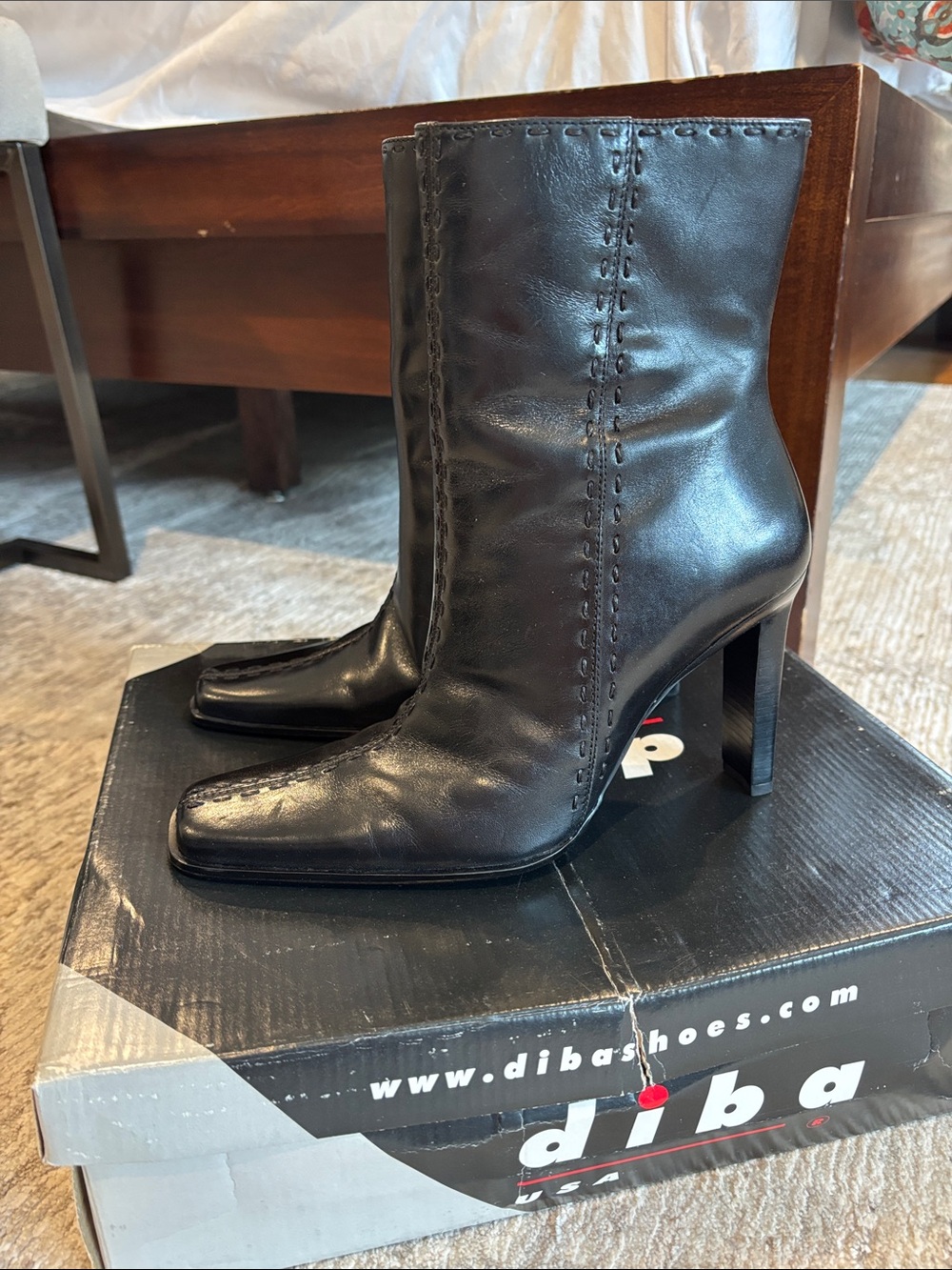 Diba Black Leather High-Heeled Ankle Boots